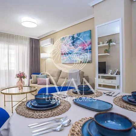 Casa Azul Ivan Luxury Homes 4ªplta Norte 1ªlinea